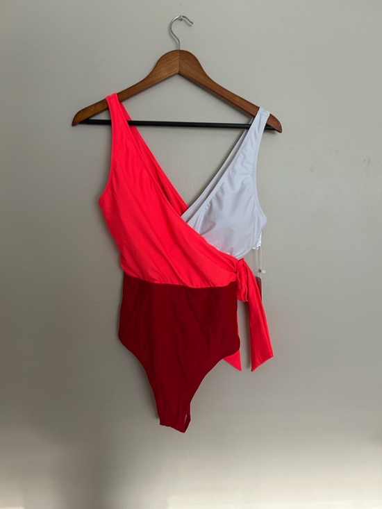 Cupshe Other - NWT Cupshe Colorblock One-Shoulder Swimsuit in Neon Pink, White & Red